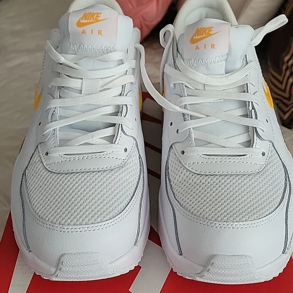 Tennis shoes Nike Air NEW - Picture 3 of 7